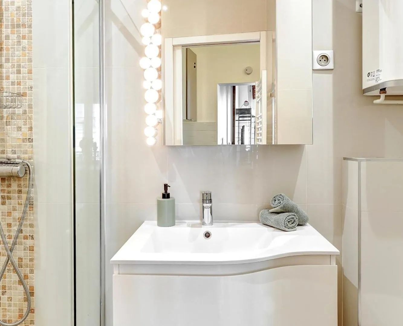 Charming Studio Near Notre-Dame & Marais Paris 0*,