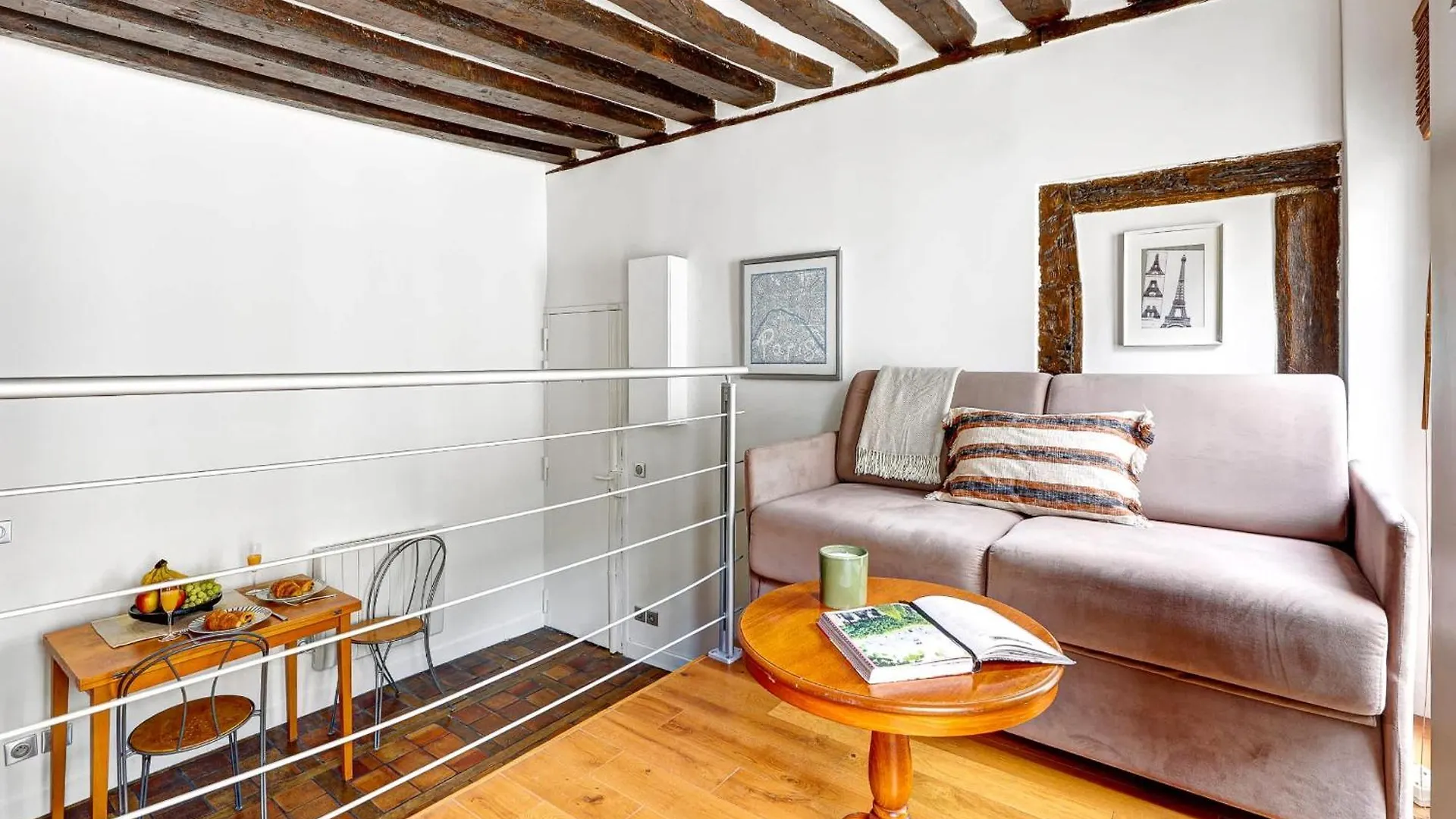 Charming Studio Near Notre-Dame & Marais Paris